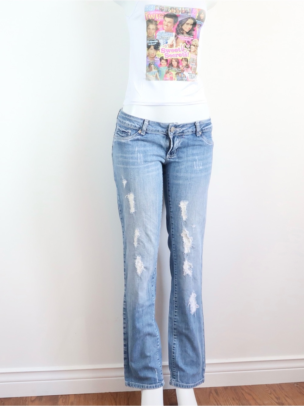 Y2k low rise Light Wash Distressed Women's Jeans - Blue